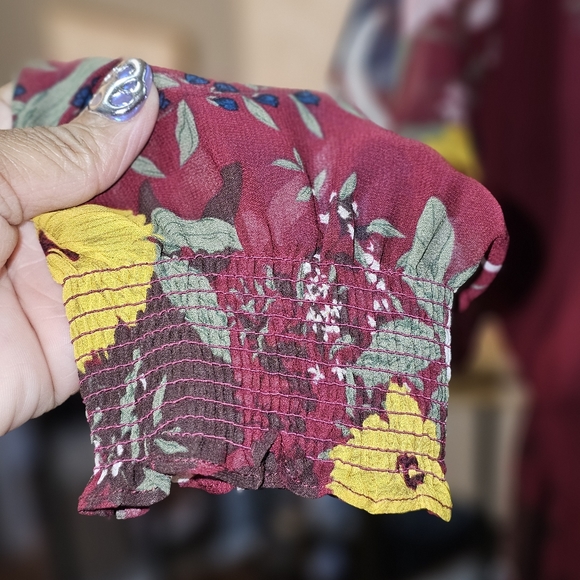 Vince Camuto Maxi Floral Maxi Dress - Picture 7 of 10